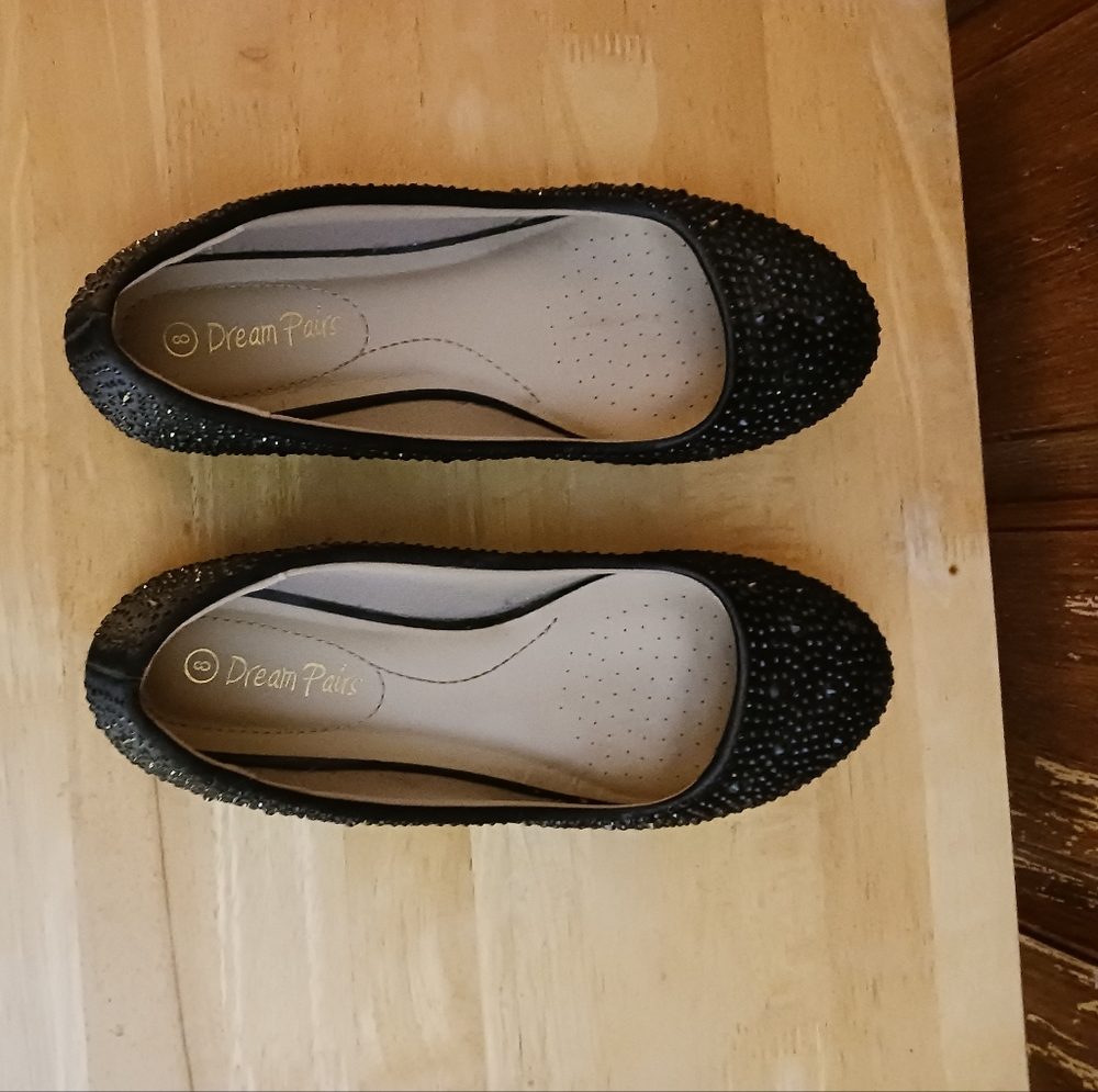Sparkling dress shoes